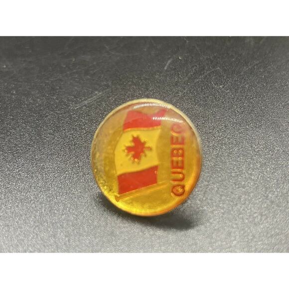 Quebec Canada Flag Lapel Pin Vintage Canadian Province Souvenir - Picture 7 of 11